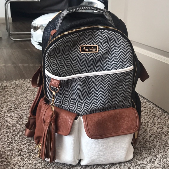 itzy ritzy diaper bag canada